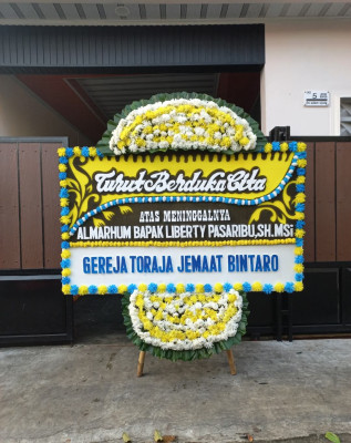 Papan Bunga Duka di Pucanganom